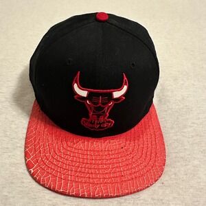 Chicago Bulls New Era 9FIFTY Snapback Hat Black Red Windy City Hardwood Classics